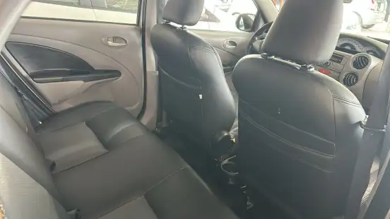 TOYOTA-ETIOS-2013