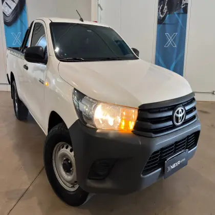 TOYOTA HILUX 2.8 D-4D TURBO DIESEL CS 4X4 MANUAL