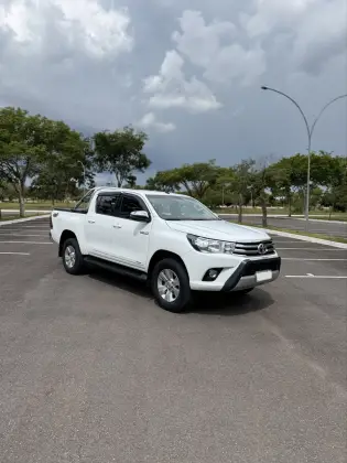 TOYOTA HILUX 2.8 SRV 4X4 CD 16V DIESEL 4P AUTOMÁTICO