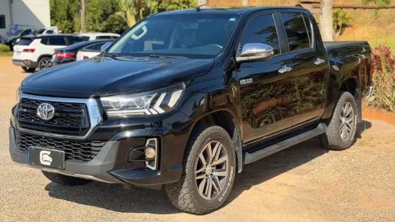 TOYOTA HILUX 2.8 SRV 4X4 CD 16V DIESEL 4P AUTOMÁTICO