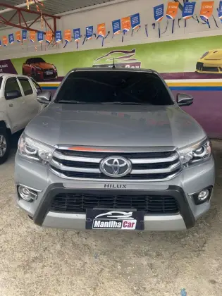 TOYOTA HILUX 2.8 SRX 4X4 CD 16V DIESEL 4P AUTOMÁTICO TOYOTA HILUX 2.8 SRX 4X4 CD 16V DIESEL 4P AUTOMÁTICO