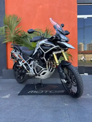 TRIUMPH TIGER 1200 RALLY PRO 