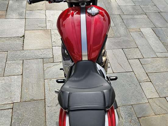TRIUMPH-ROCKET III R TRIUMPH-ROCKET III R-2022