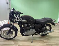 TRIUMPH THRUXTON TRIUMPH THRUXTON