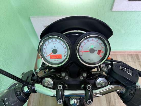 TRIUMPH-THRUXTON TRIUMPH-THRUXTON-2014