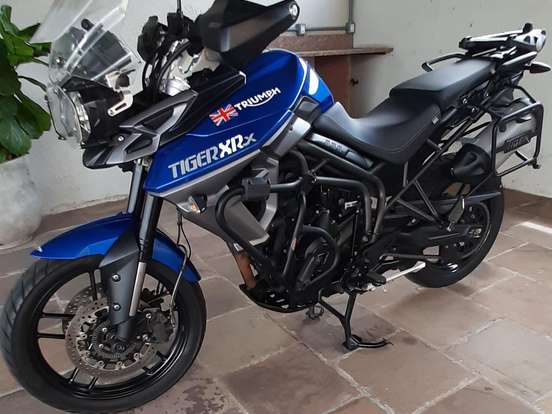 TRIUMPH-TIGER 800 XRX TRIUMPH-TIGER 800 XRX-2015