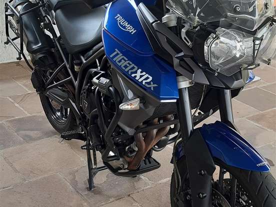 TRIUMPH-TIGER 800 XRX TRIUMPH-TIGER 800 XRX-2015