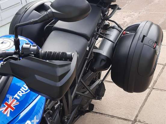 TRIUMPH-TIGER 800 XRX TRIUMPH-TIGER 800 XRX-2015