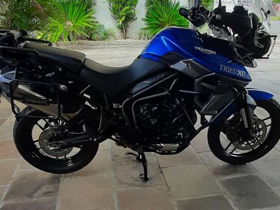 TRIUMPH-TIGER 800 XRX TRIUMPH-TIGER 800 XRX-2015