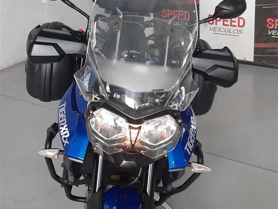 TRIUMPH-TIGER 800 XRX TRIUMPH-TIGER 800 XRX-2015