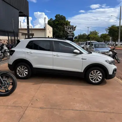 VOLKSWAGEN T-CROSS 1.0 200 TSI TOTAL FLEX AUTOMÁTICO
