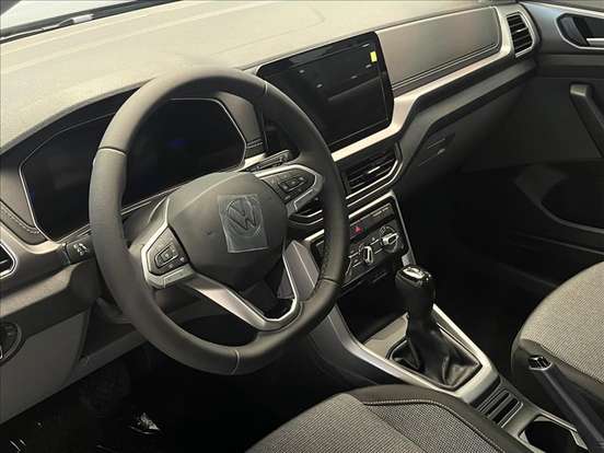 VOLKSWAGEN-T-CROSS-2026