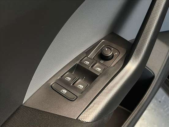 VOLKSWAGEN-T-CROSS-2026