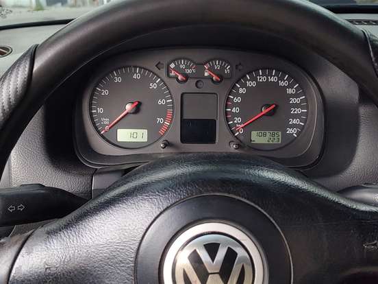 VOLKSWAGEN-GOLF-1.8 MI GTI 20V 150CV TURBO GASOLINA 4P MANUAL VOLKSWAGEN-GOLF-2000