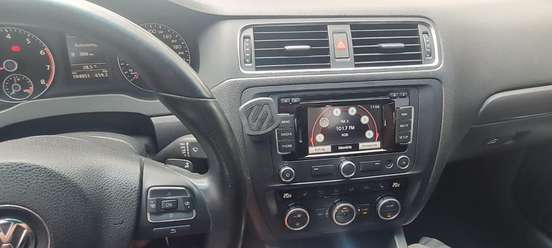 VOLKSWAGEN-JETTA-2013