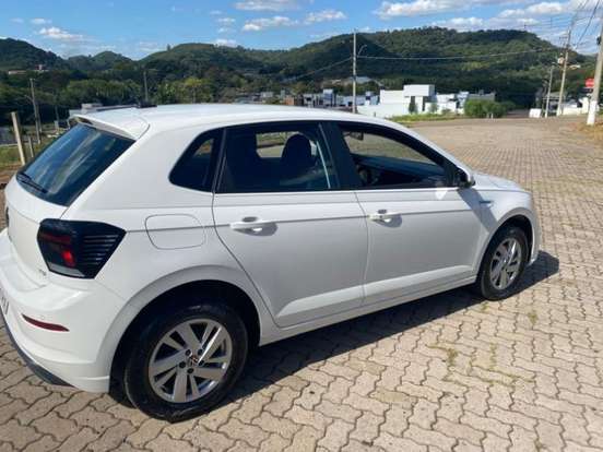 VOLKSWAGEN-POLO-1.0 170 TSI COMFORTLINE AUTOMÁTICO VOLKSWAGEN-POLO-2024