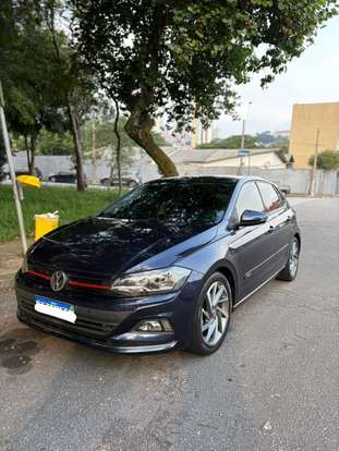 VOLKSWAGEN-POLO-2019