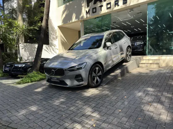 VOLVO XC60 2.0 T8 RECHARGE PLUS AWD GEARTRONIC
