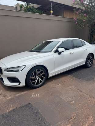 VOLVO-S60-2.0 T4 MOMENTUM GASOLINA 4P AUTOMÁTICO VOLVO-S60-2019