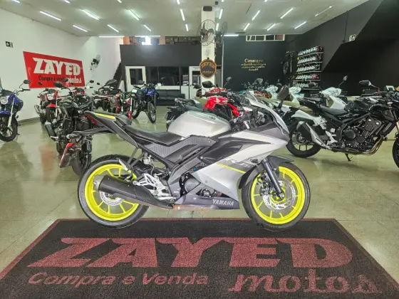 YAMAHA YZF R15 