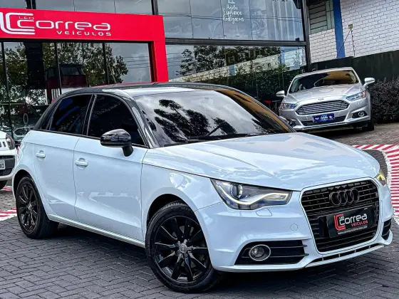 AUDI A1 1.4 TFSI ATTRACTION 16V 122CV GASOLINA 4P AUTOMÁTICO