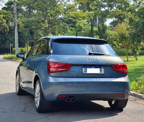AUDI-A1-1.4 TFSI ATTRACTION 16V 122CV GASOLINA 2P AUTOMÁTICO AUDI-A1-2011