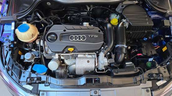 AUDI-A1-2014