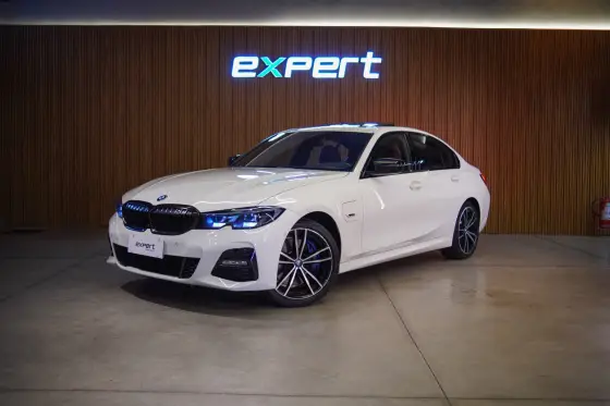 BMW 330e 2.0 16V TURBO HÍBRIDO M SPORT AUTOMÁTICO