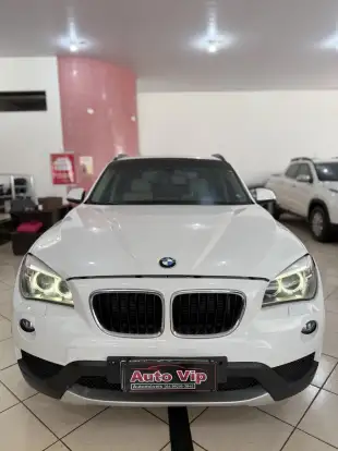 BMW-X1-2.0 18I S-DRIVE 4X2 16V GASOLINA 4P AUTOMÁTICO BMW-X1-2013