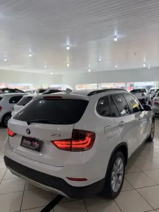 BMW-X1-2.0 18I S-DRIVE 4X2 16V GASOLINA 4P AUTOMÁTICO BMW-X1-2013