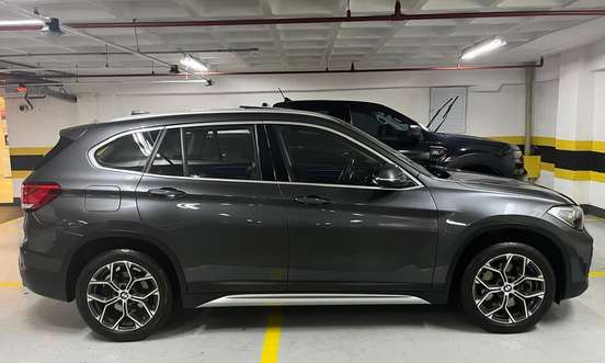BMW-X1-2021
