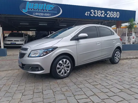 CHEVROLET ONIX 1.4 MPFI LT 8V FLEX 4P MANUAL