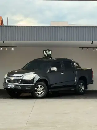 CHEVROLET S10 2.4 LT 4X2 CD 8V FLEX 4P MANUAL CHEVROLET S10 2.4 LT 4X2 CD 8V FLEX 4P MANUAL