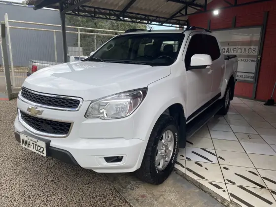 CHEVROLET S10 2.4 LT 4X2 CD 8V FLEX 4P MANUAL CHEVROLET S10 2.4 LT 4X2 CD 8V FLEX 4P MANUAL
