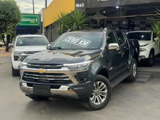 CHEVROLET S10 2.8 16V TURBO DIESEL HIGH COUNTRY CD 4X4 AUTOMÁTICO