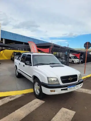 CHEVROLET S10 2.8 EXECUTIVE 4X2 CD 12V TURBO ELECTRONIC INTERCOOLER DIESEL 4P MANUAL