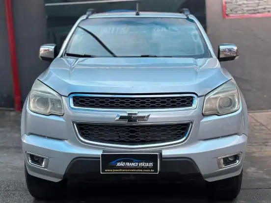 CHEVROLET-S10-2.8 LTZ 4X2 CD 16V TURBO DIESEL 4P AUTOMÁTICO CHEVROLET-S10-2012