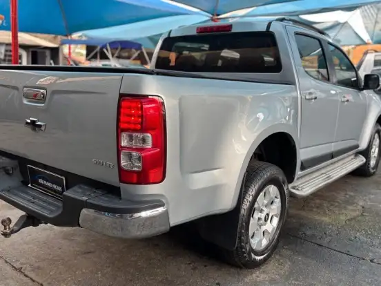 CHEVROLET-S10-2.8 LTZ 4X2 CD 16V TURBO DIESEL 4P AUTOMÁTICO CHEVROLET-S10-2012