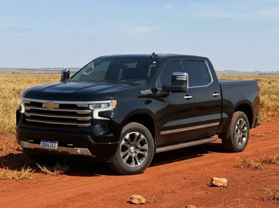CHEVROLET SILVERADO 5.3 V8 GASOLINA 1500 HIGH COUNTRY 4X4 AUTOMÁTICO
