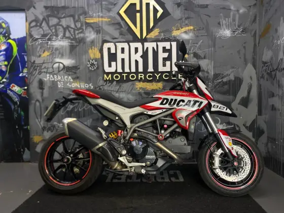 DUCATI HYPERMOTARD 821 