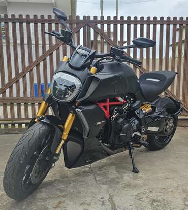 DUCATI-DIAVEL 1260 S-2022