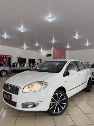 FIAT LINEA 1.8 ESSENCE 16V FLEX 4P AUTOMATIZADO