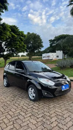FORD FIESTA 1.0 ROCAM HATCH 8V FLEX 4P MANUAL FORD FIESTA 1.0 ROCAM HATCH 8V FLEX 4P MANUAL