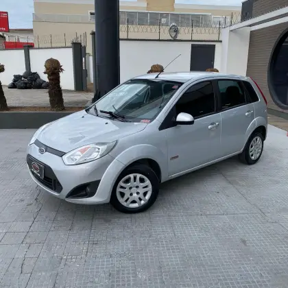 FORD FIESTA 1.6 ROCAM HATCH 8V FLEX 4P MANUAL