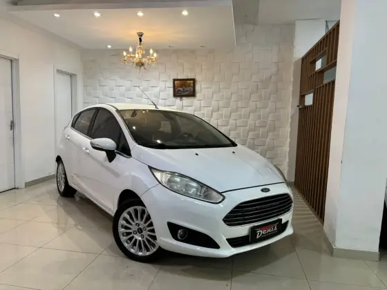 FORD FIESTA 1.6 TITANIUM HATCH 16V FLEX 4P POWERSHIFT