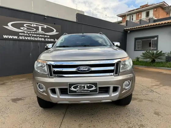 FORD RANGER 3.2 LIMITED 4X4 CD 20V DIESEL 4P AUTOMÁTICO