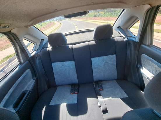FORD-FIESTA-2009