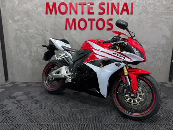 HONDA-CBR 600RR-2013