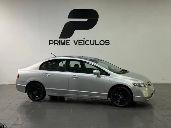 HONDA CIVIC 1.8 LXS 16V FLEX 4P AUTOMÁTICO