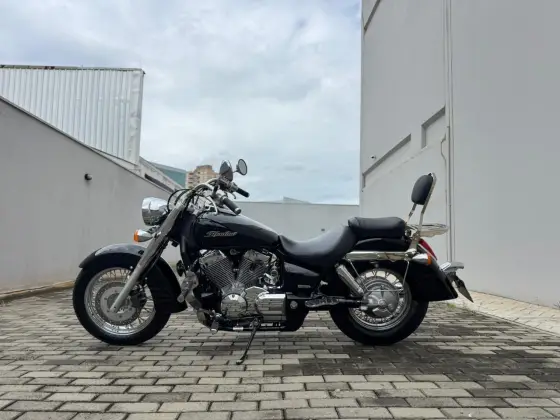 HONDA SHADOW 750 
